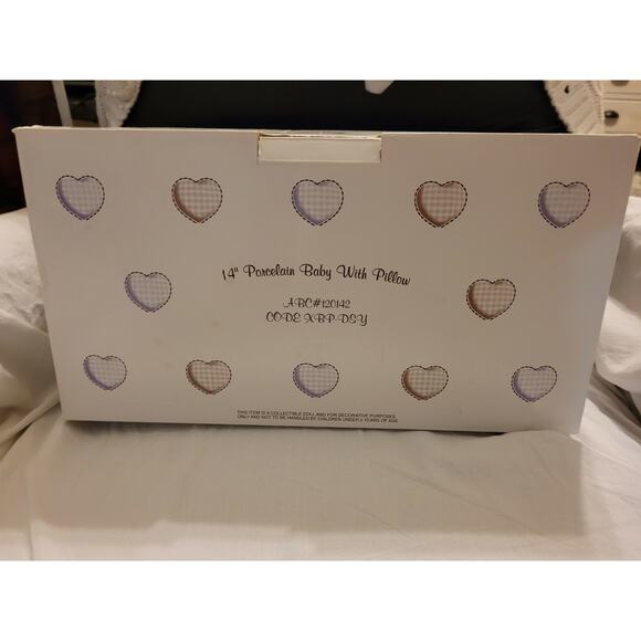 Rare 14" Precious Moments porcelain cottage core baby doll with orig box - Picture 11 of 12